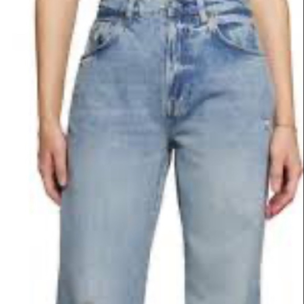 Reformation Val 90’s Mid-Rise Straight Jeans. Size 28